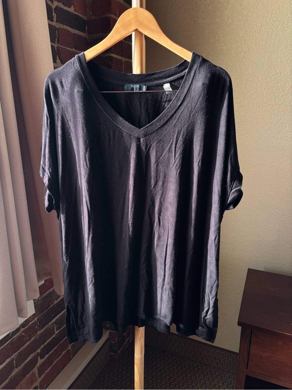 Tahari Black V-Neck Short Sleeve Women's Top Size 1X